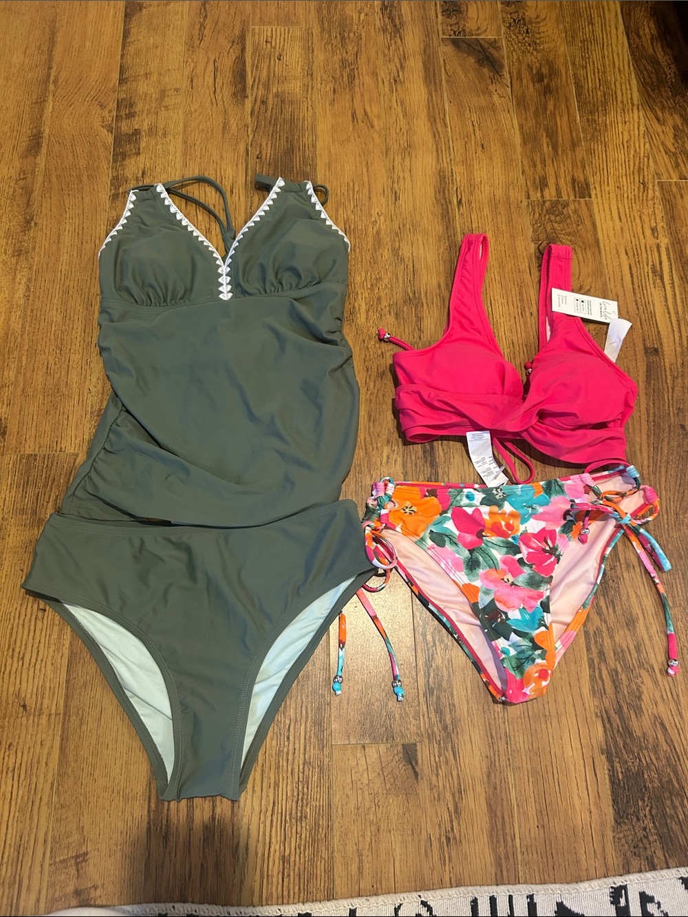 2 Cupshe swimsuits NWT